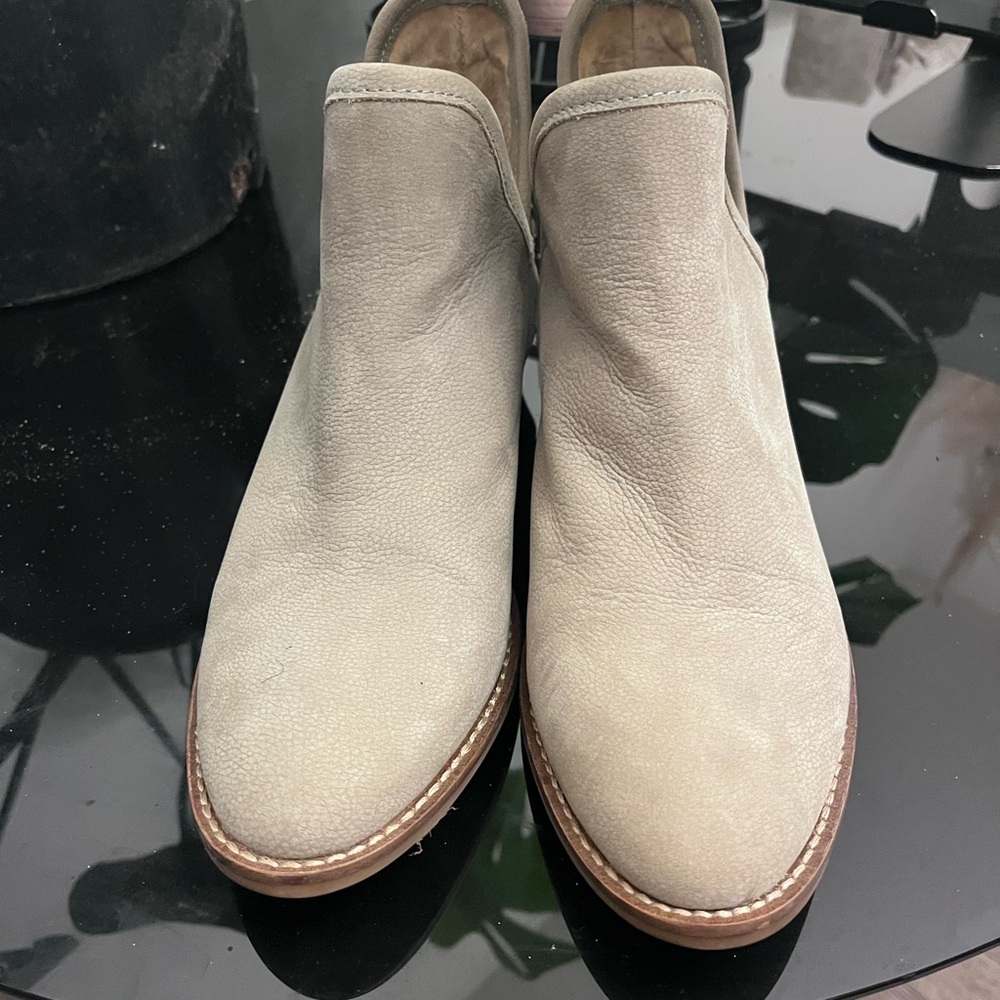 Women’s Tan Leather Ankle Boots
